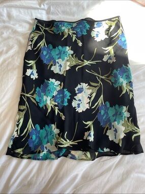 Vintage 90’s lilys black blue floral midi skirt size M Medium Rayon